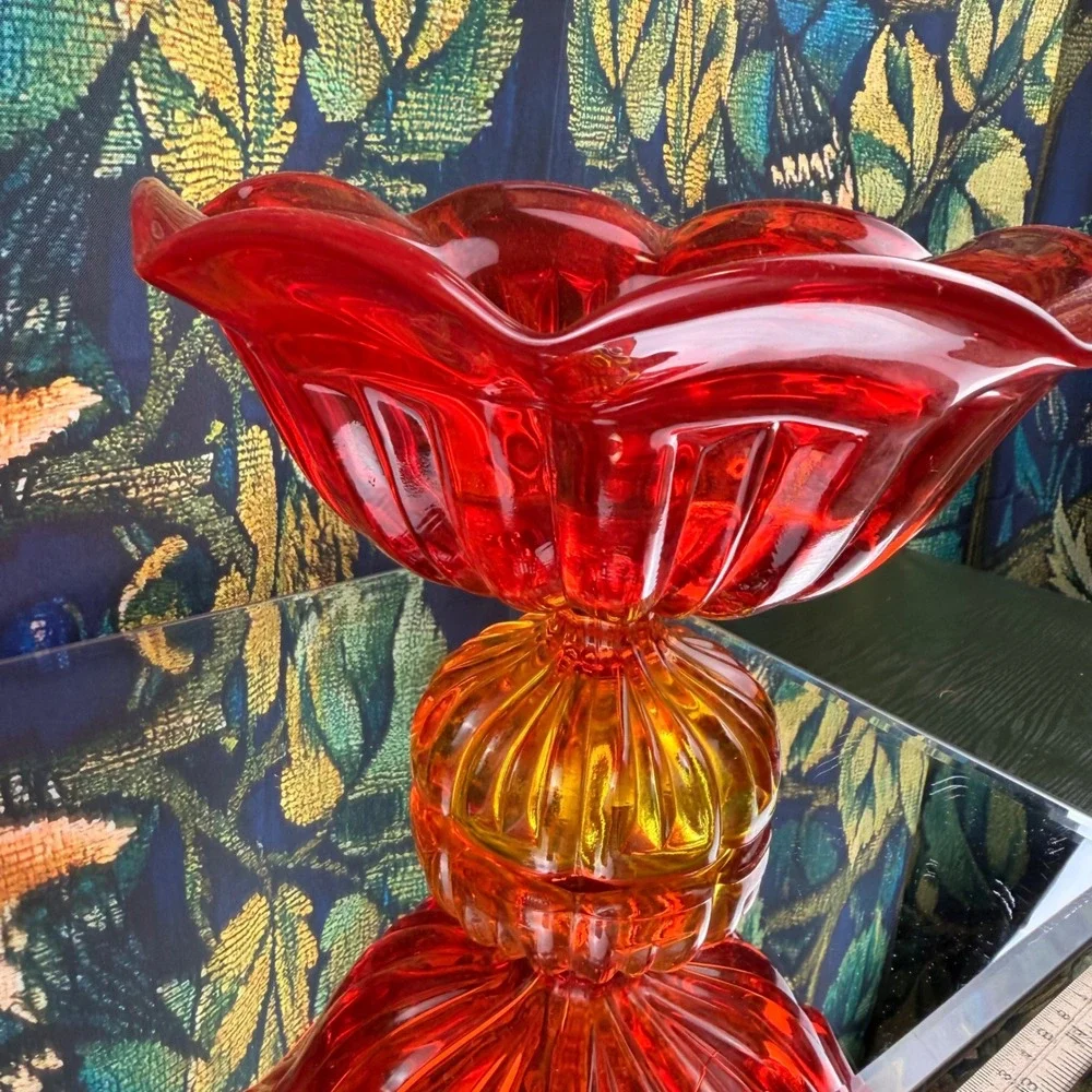 L.E. Smith Amberina Glass‎ Pedestal Bowl MCM Scalloped Ribbed Red Orange Vintage